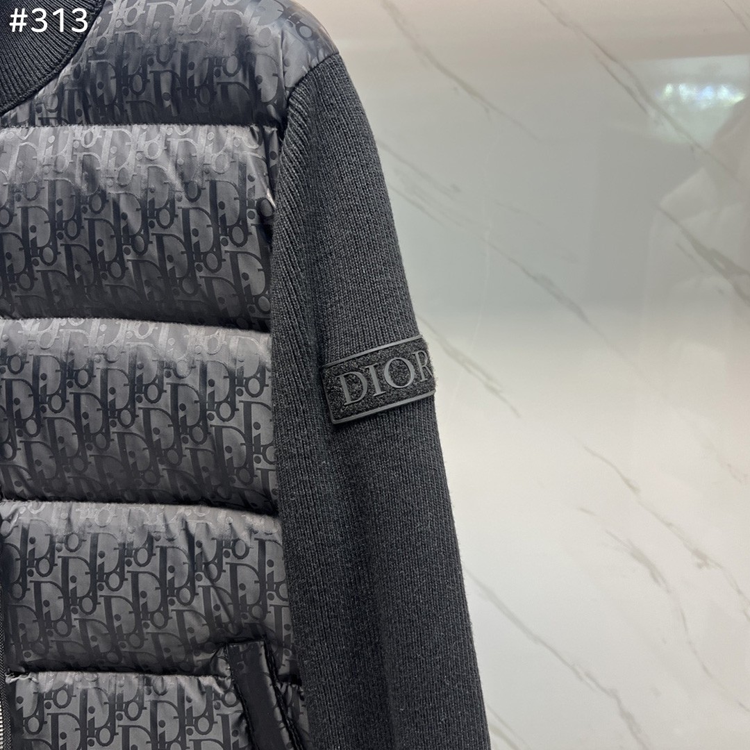 3d999b7742d6e603288330b347d2e707_1764136877_4217.jpeg