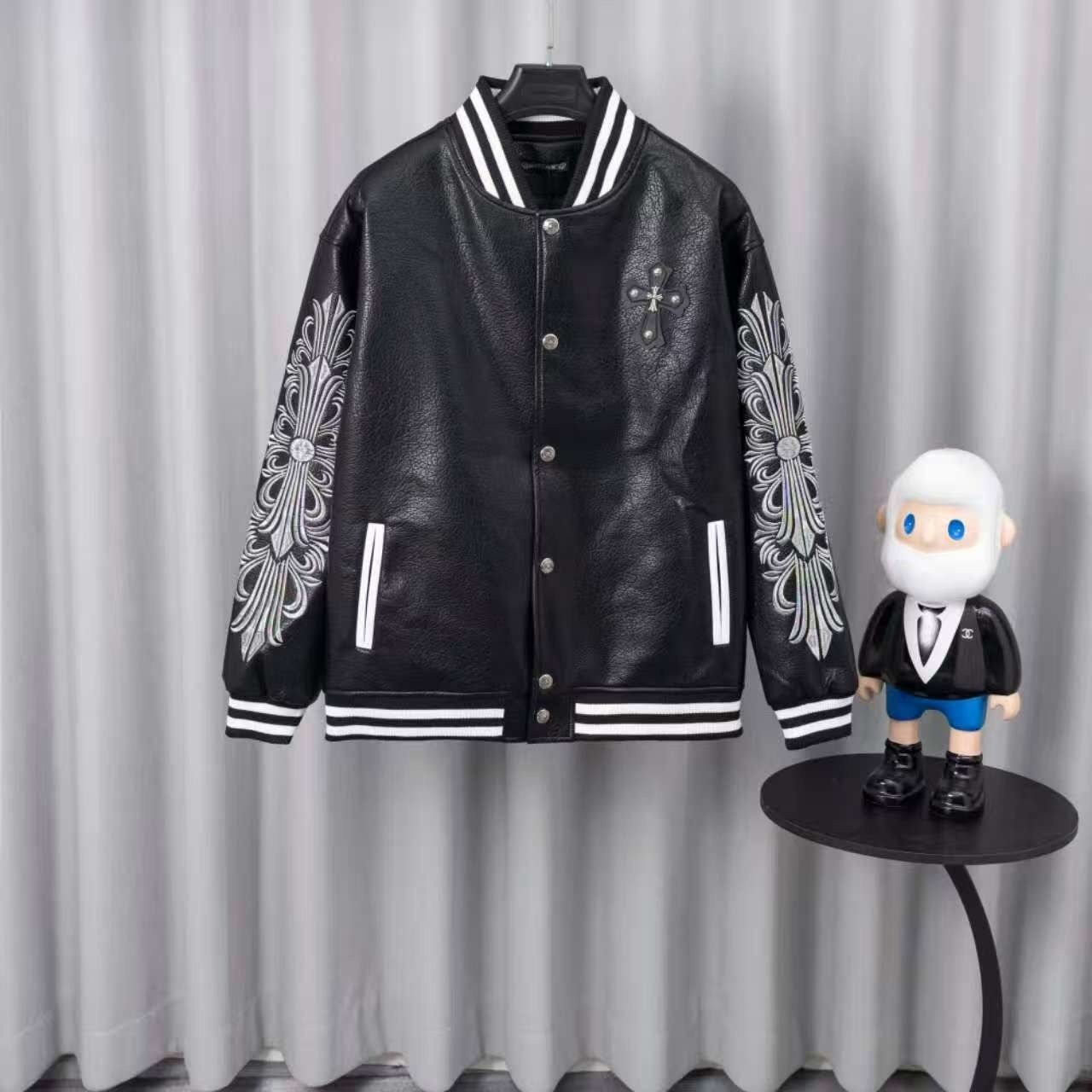 크*** 바시티 자켓