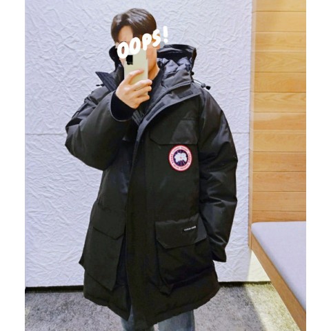 캐**** 익스페디션 다운패딩