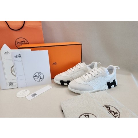 에*** 바운싱 스니커즈