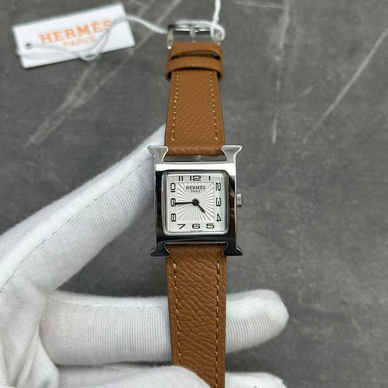 에*** H아워 스몰 브라운 은장 21mm