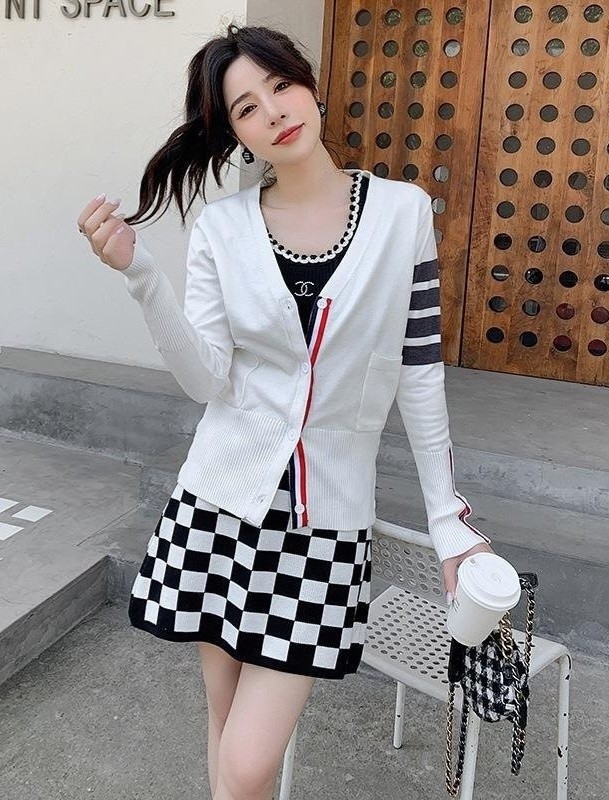 톰*** 모직 완장 포인트 가디건